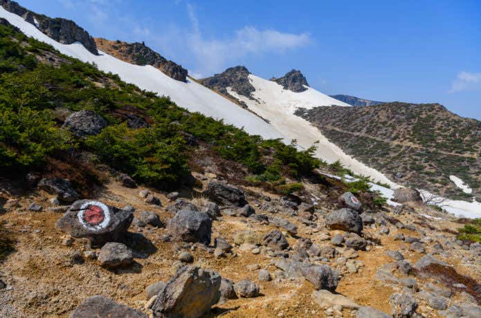 残雪の登山