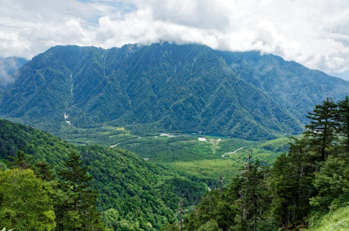 霞沢岳|北アルプスの展望台!徳本峠を通る2つの登山コース 霞沢岳|北アルプスの展望台!徳本峠を通る2つの登山コース