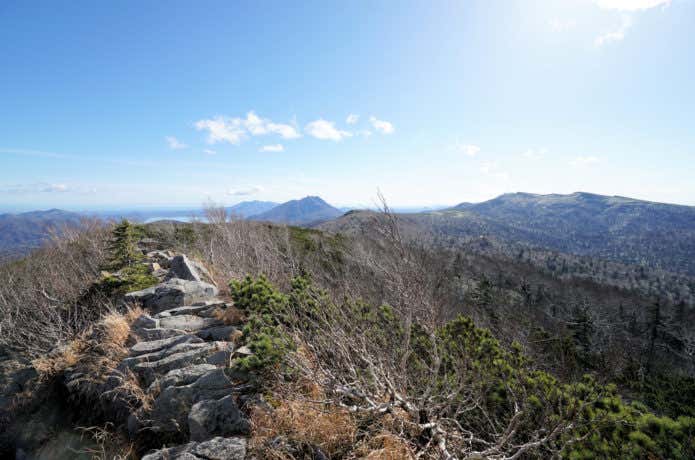札幌 空沼岳山頂と周辺の山々