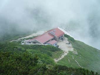 大日小屋