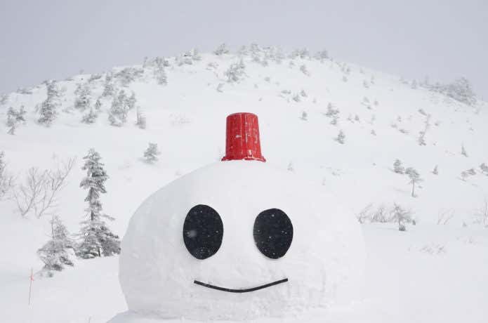 西穂山荘の雪だるま