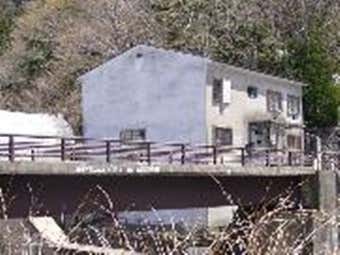 片貝山荘の外観