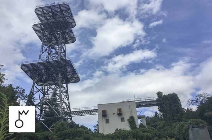 電波塔
