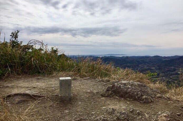 伊予ヶ岳北峰山頂