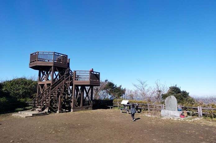 北峰山頂広場