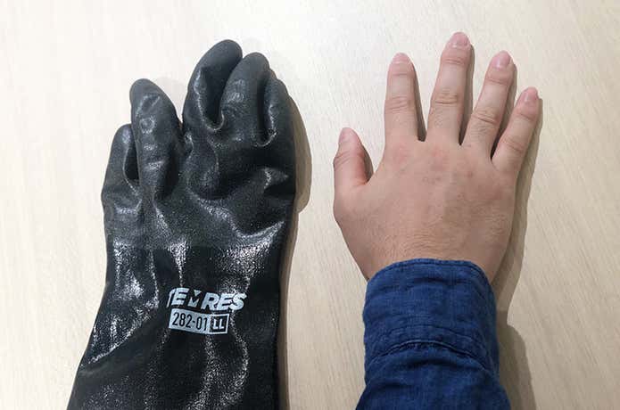 手袋と手の大きさ比較