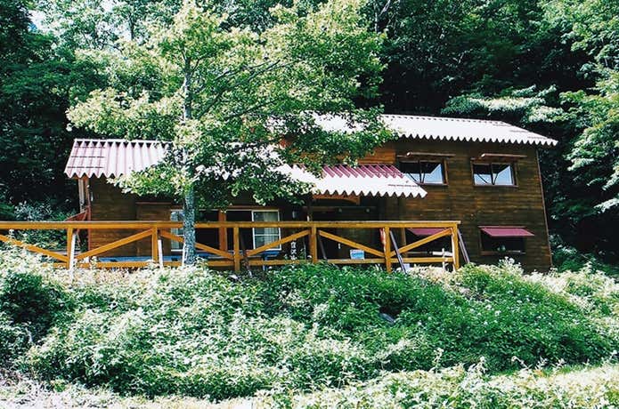 横窪沢小屋の外観