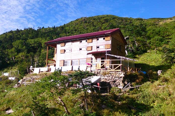 茶臼小屋の外観