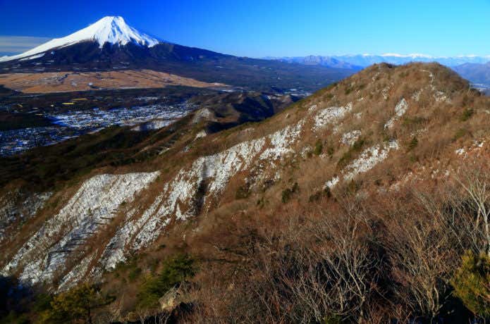 杓子山と富士山