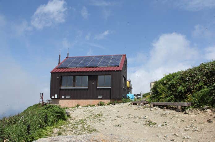肩の小屋