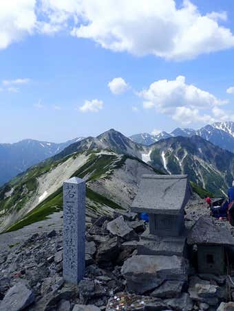 蓮華岳が見える