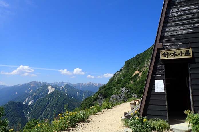 針ノ木小屋の外観