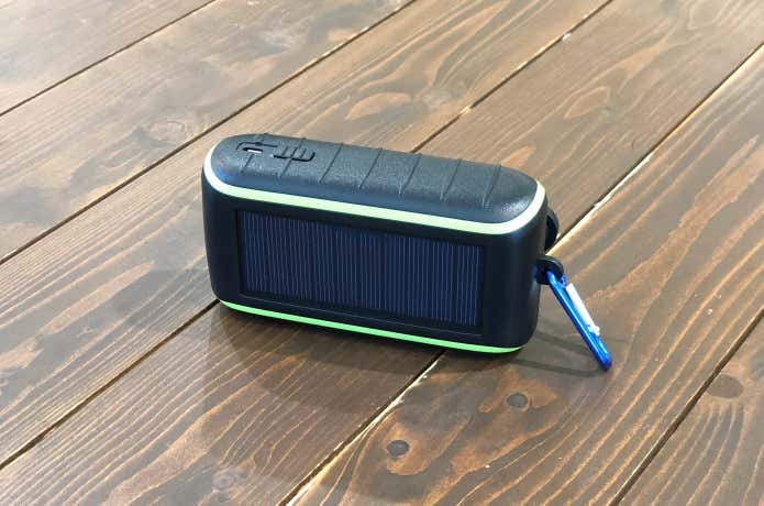 ソーラー充電モバイルバッテリーチャージックミニ