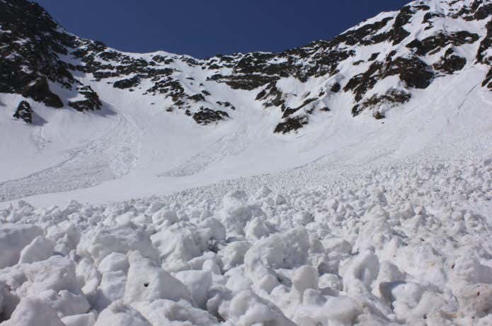 雪崩デブリ