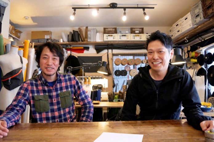 左が『WANDERLUST EQUIPMENT』の粟津 創さん、右が『OGAWAND』の小川隆行さん