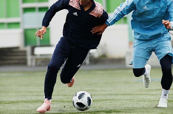 ウインドブレーカー　サッカー