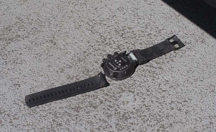 無残なSUUNTO9