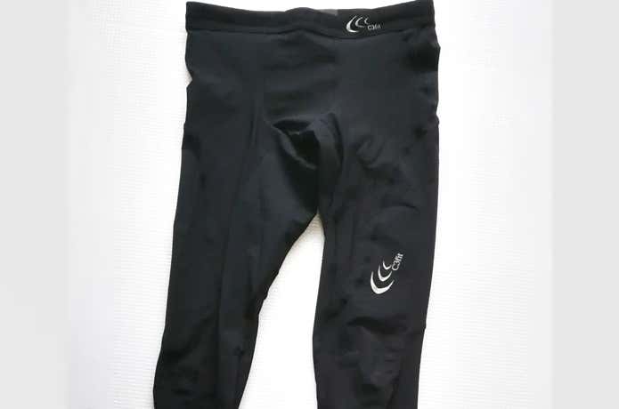 サポートタイツ