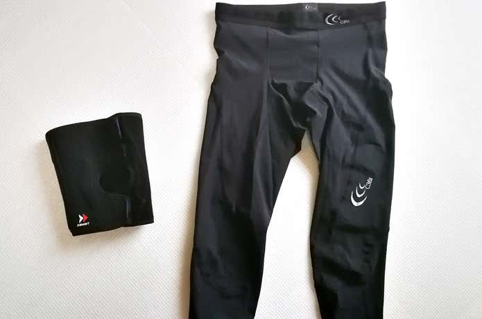 膝サポータータイツ