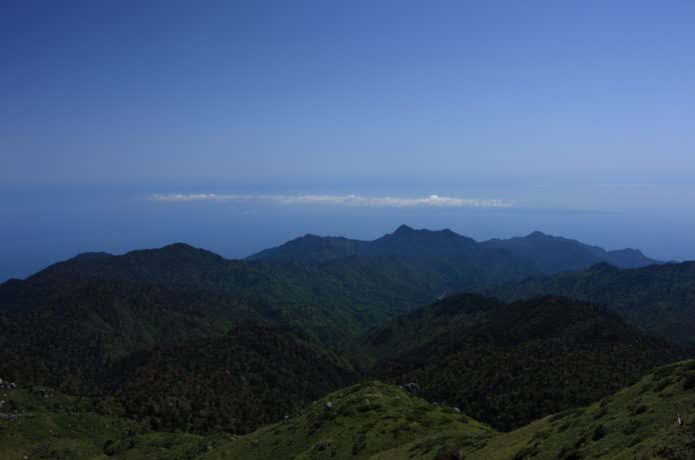 宮之浦岳山頂から見る東シナ海