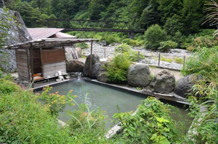 山小屋の風呂