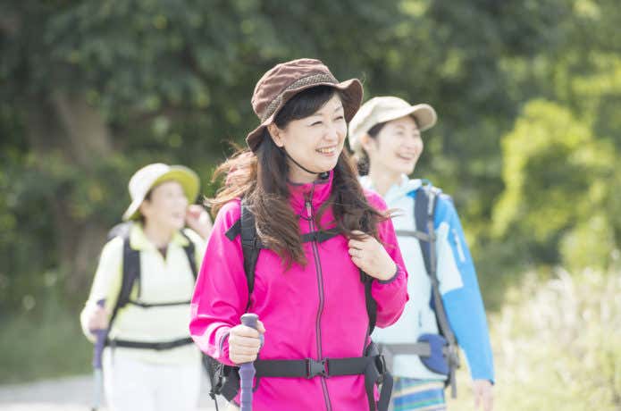 笑顔の登山者のイメージ