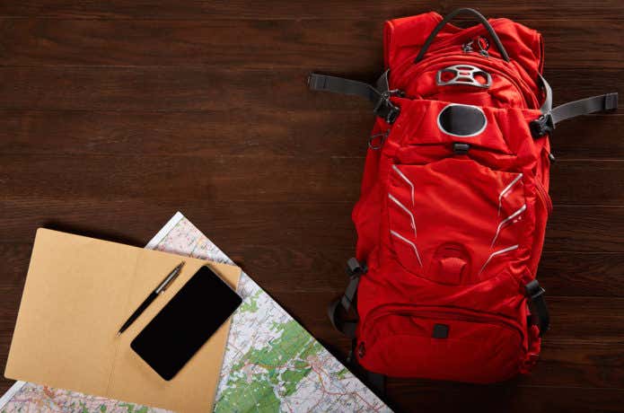 登山　ザックと荷物