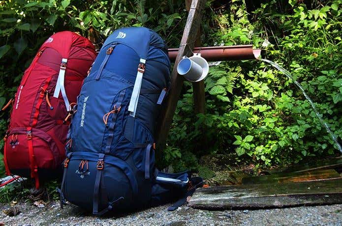 ザックはもちろん便利グッズも！登山に欠かせないマウンテンダックスの