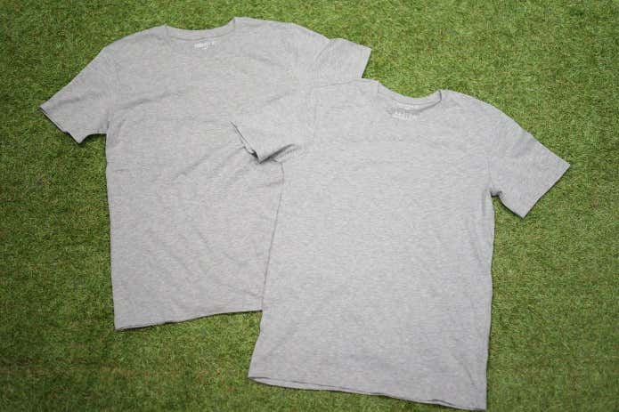 グレーのTシャツ2枚