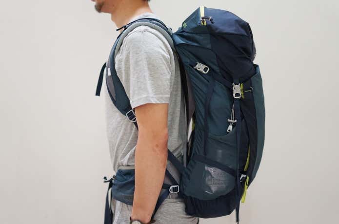 背面メッシュのザック