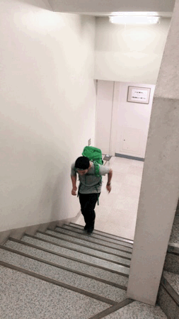 階段ダッシュ