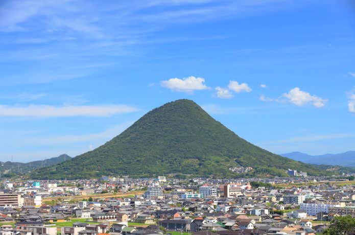 飯野山
