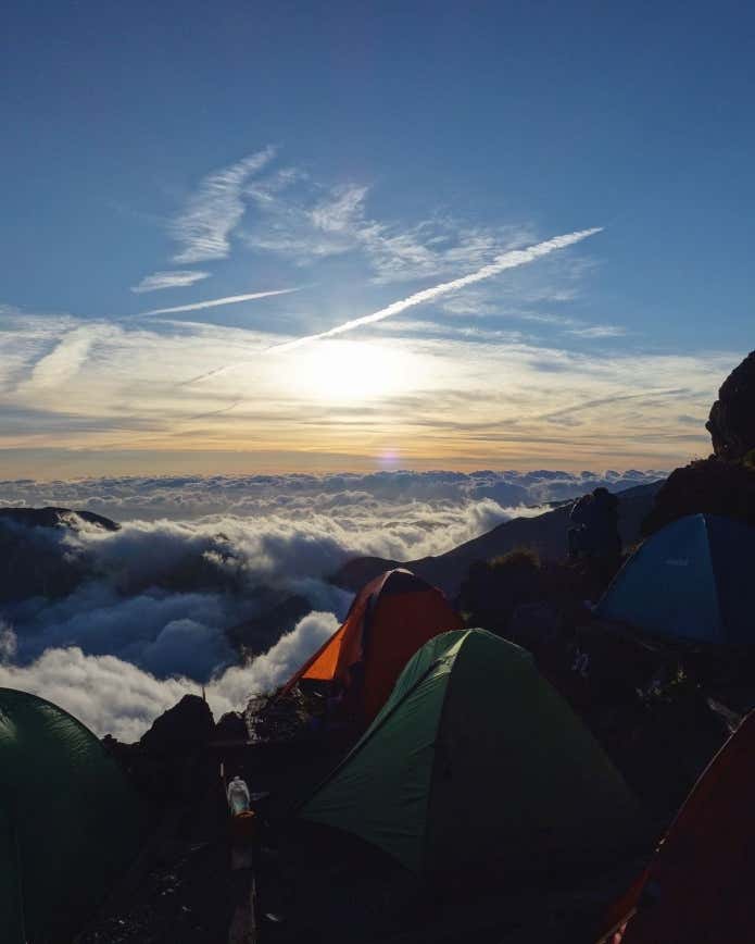 槍ヶ岳山荘 テント場