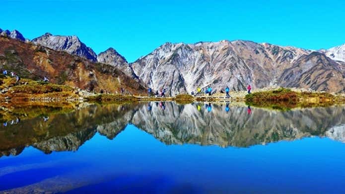八方池　鏡のような美しい風景