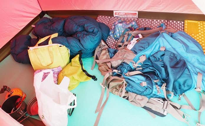 大雑把に見えて荷物は最小限