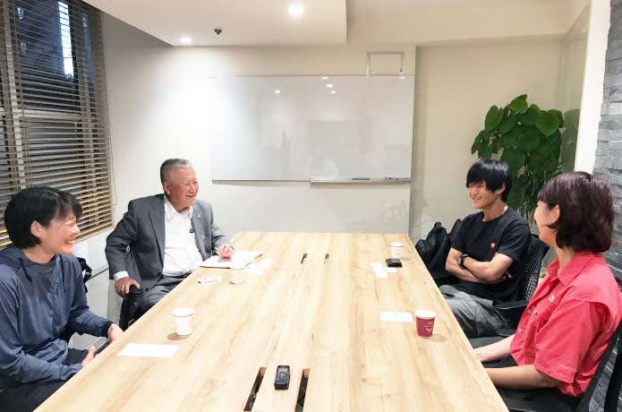 座談会の様子