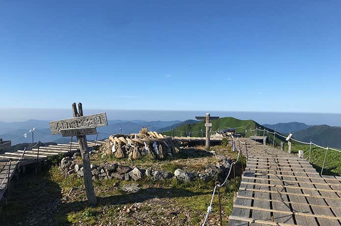 剣山山頂