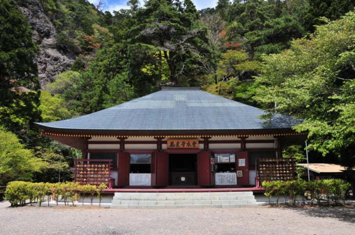 鳳来寺本堂