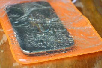 防水スマホケース