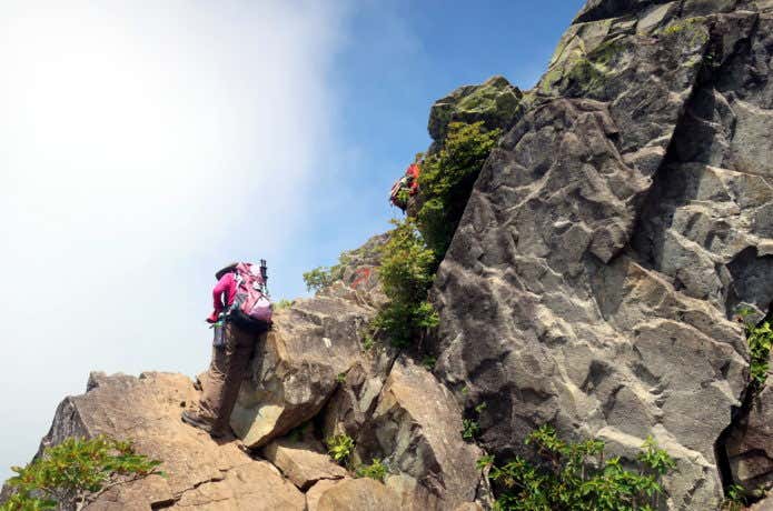 岩場　乾徳山