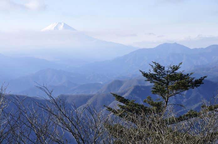 三頭山