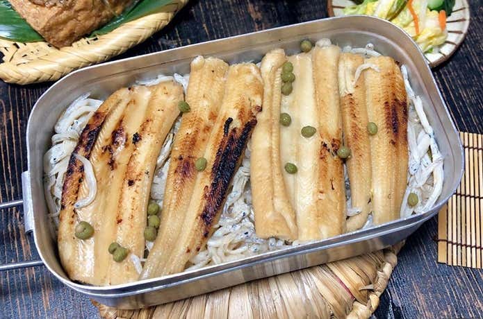 メスティンで穴子の炊き込みご飯