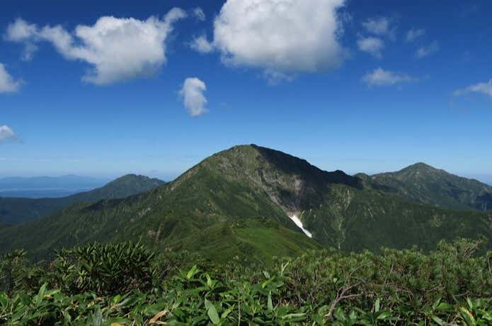 兎岳から眺める越後三山