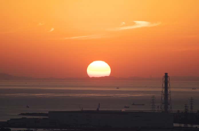 瀬戸内海に沈む夕日