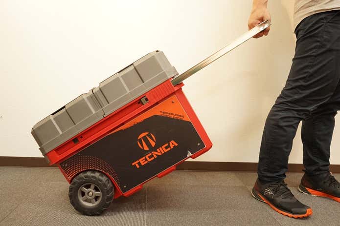 熱成型マシン