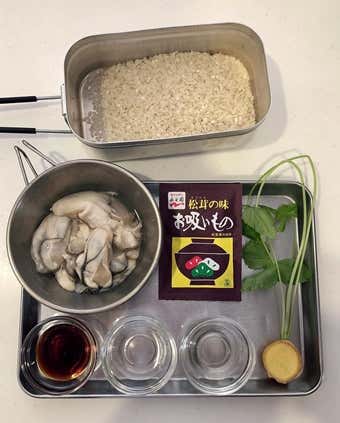 牡蠣の炊き込みご飯　材料