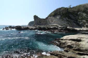 三浦・岩礁のみち