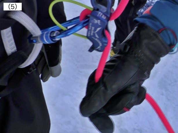 クライマー・ビレイヤーへのロープのセット5
