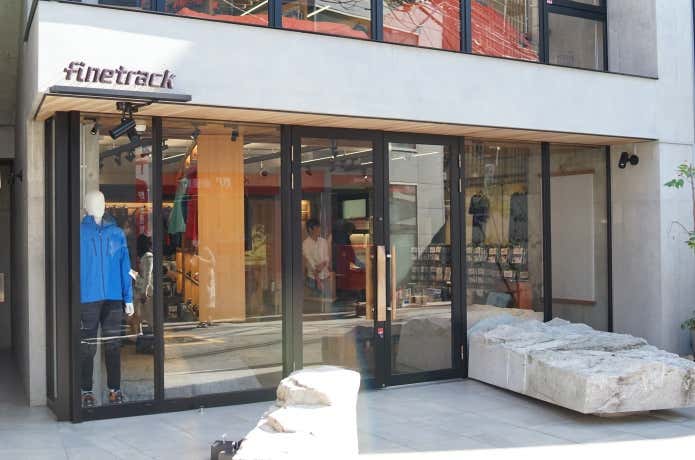 finetrack TOKYO BASE