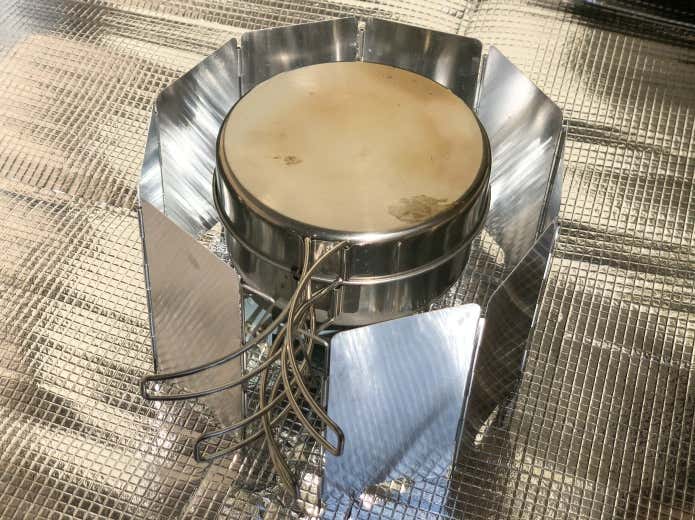 ステンレスクッカー×固形燃料で湯沸かし＆ラーメン作り